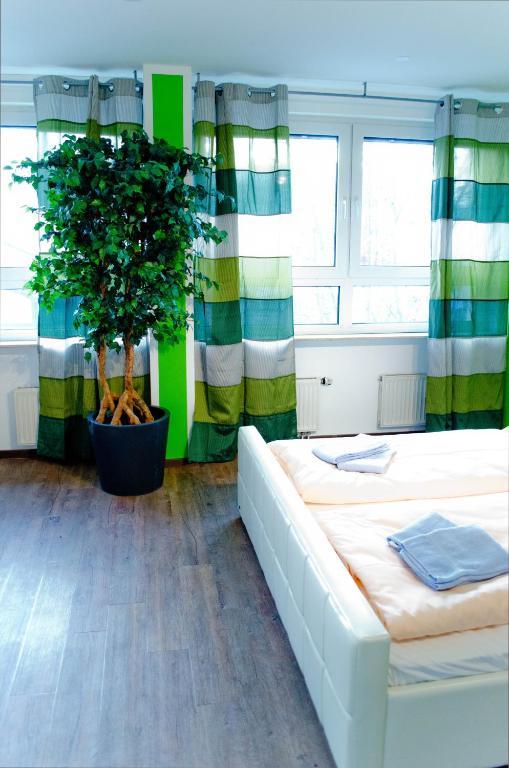 Hostel Nanina โกรเบนเซลล์ ภายนอก รูปภาพ